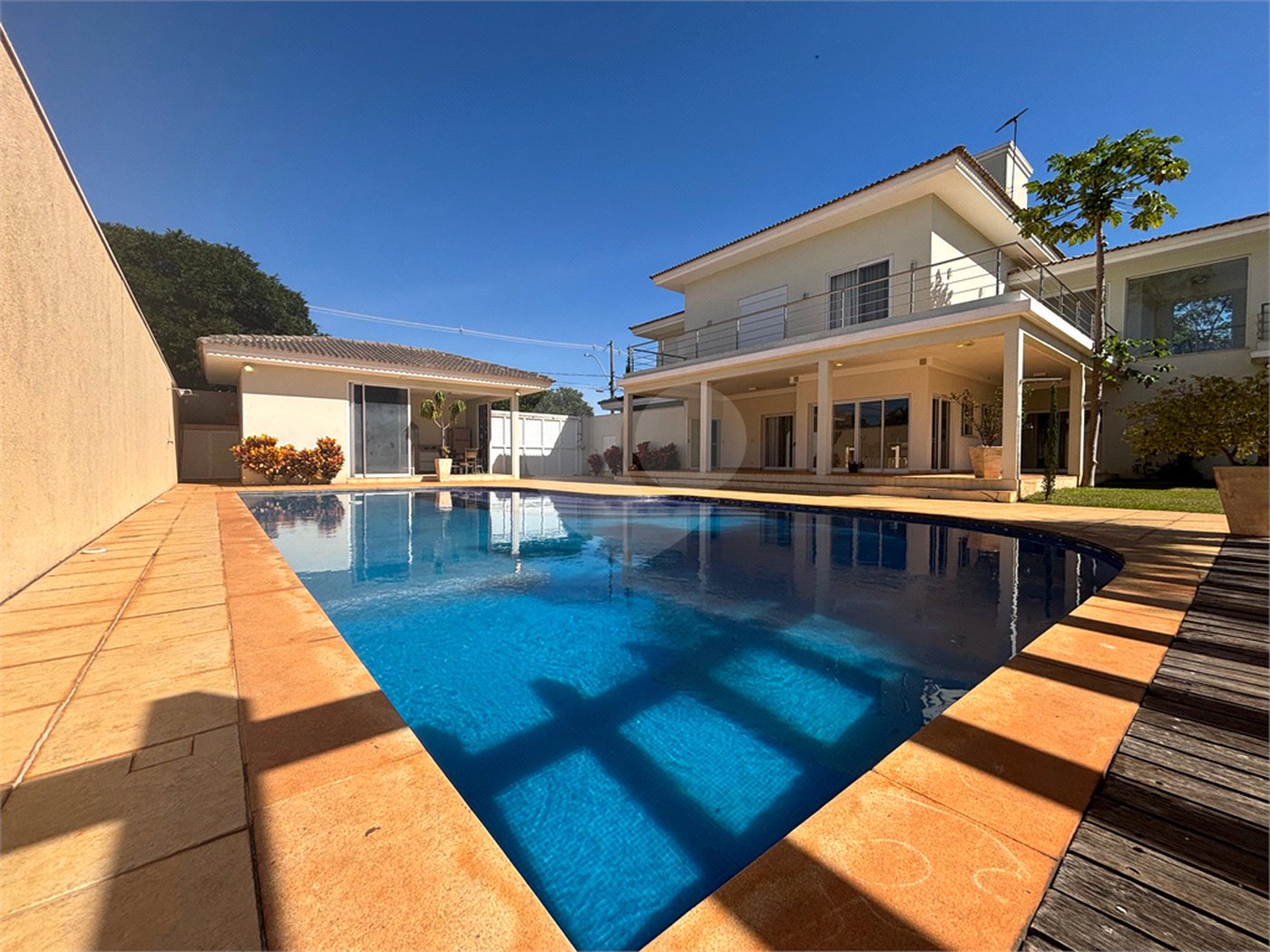 Casa á venda condomínio Damha I