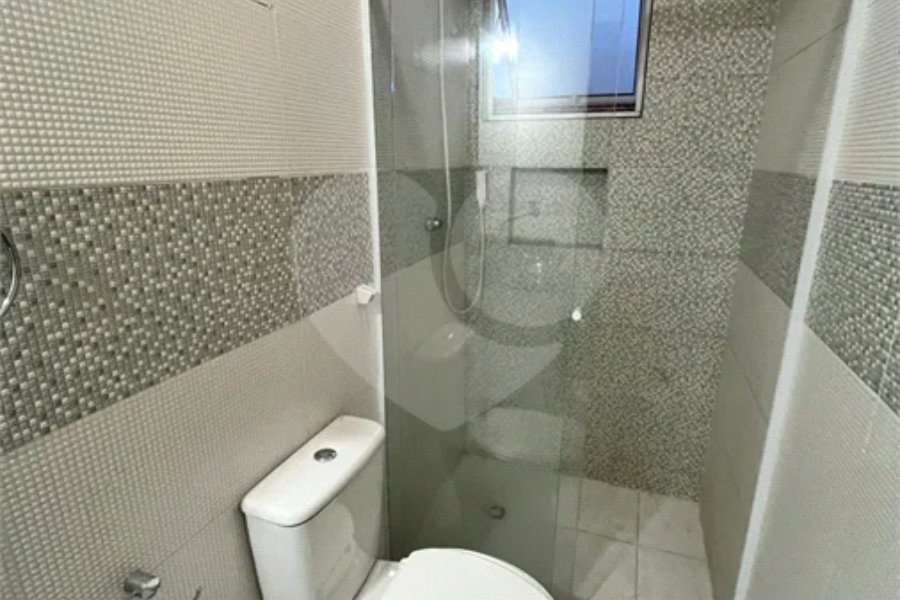 SOBRADO PARA VENDA EM CONDOMINIO FECHADO NA CASA VERDE.