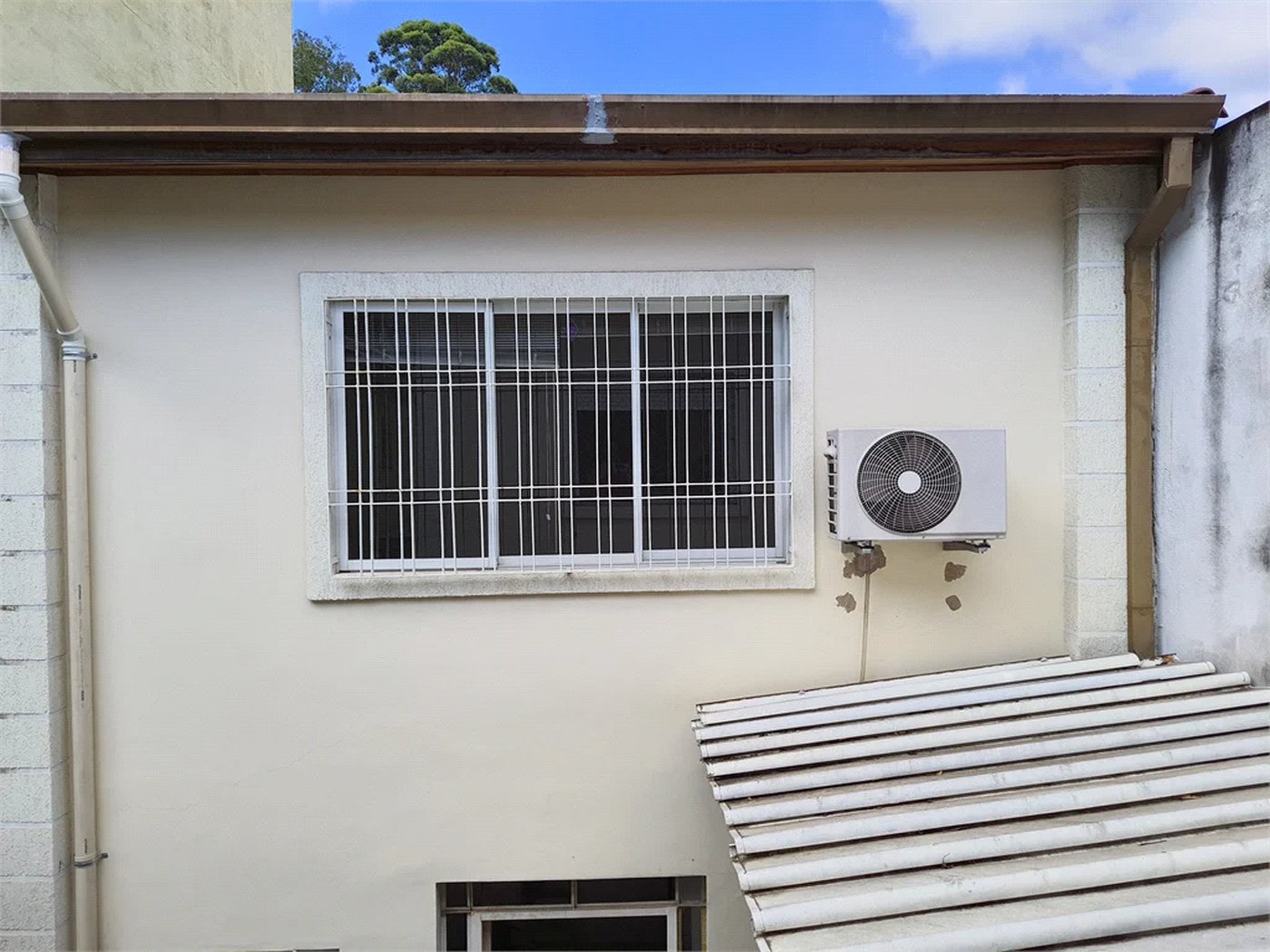 Sobrado à venda com 3 quartos, sendo 1 suíte,  em Jardim Bonfiglioli, São Paulo, SP