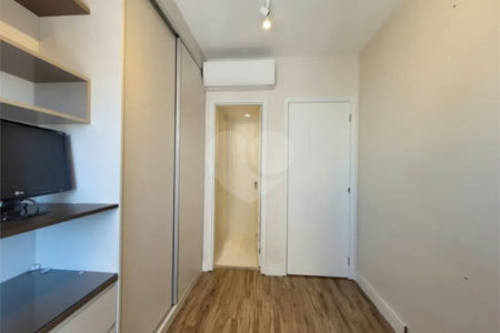 Apartamento à venda com 3 quartos, sendo 2 suítes, em Cambuci, São Paulo, SP