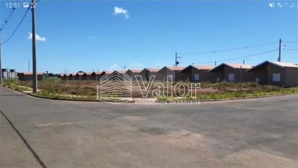Terreno com 179,17 m² de área total.