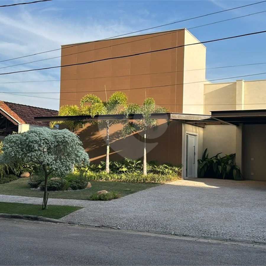 Residência Totalmente Mobiliada a venda no Condomínio Vale do Itamaracá — Valinhos/SP
