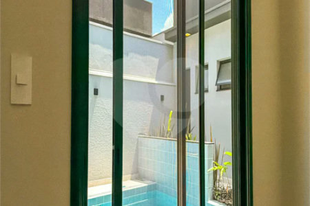 Casa Térrea Evidências - Indaiatuba/SP - R$ 1.950.000,00 - Área Total 307,33 m² - Área Construída 201,90 m² - TÉRREA - 03 suítes sendo a master com closet; Escritório; Lavabo; Cozinha com cooktop, forno, micro-ondas e coifa; Móveis planejados na hall de entrada, sala, escritório, cozinha, gourmet, s