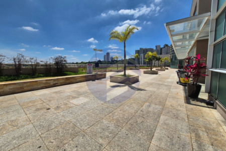 Apartamento à venda ou para alugar, 110m² com 2 quartos, sendo 1 suíte, escritório e  vagas Condomínio Paulistano, São Paulo - SP