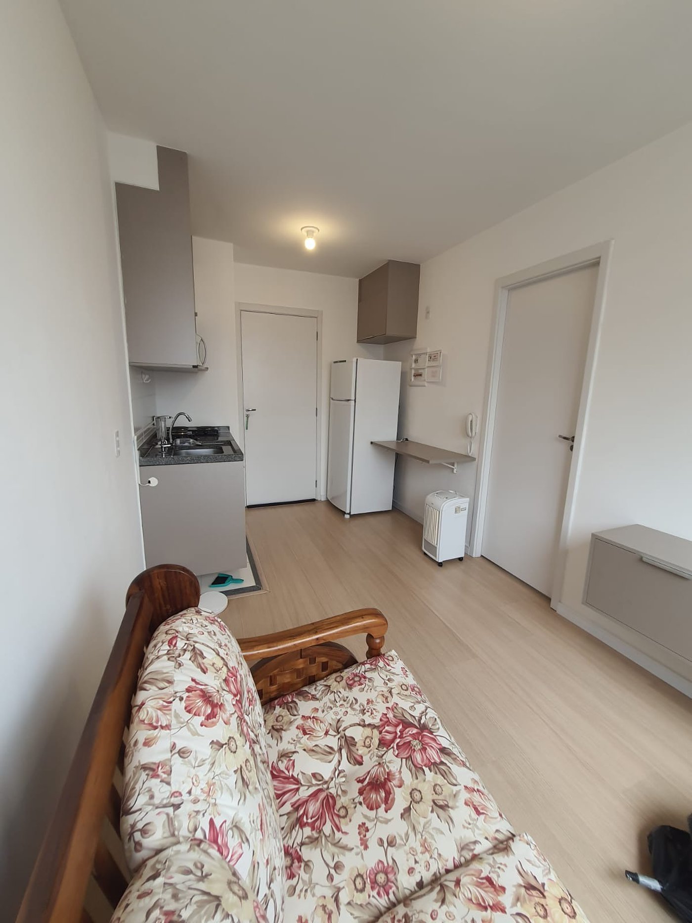 Studio mobiliado para locação – 24 m², 1 dormitório, ao lado do portão 1 da usp e próximo ao metrô butantã!