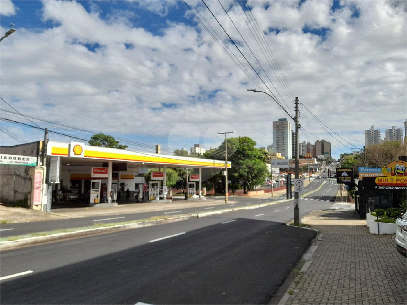 Galpão Comercial à Venda – Localização Estratégica na Avenida São Carlos