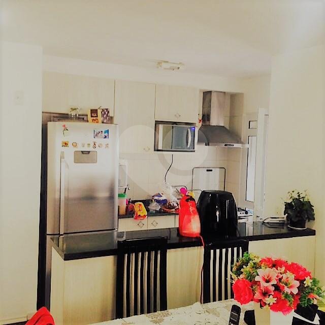 Apartamento com 03 dormitórios no Cambuci.