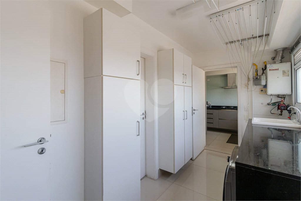 APARTAMENTO IPIRANGA COM 4 SUÍTES E 3 VAGAS - REFORMADO!