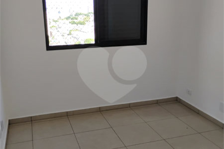 Vende-se apartamento na Vila Mascote
