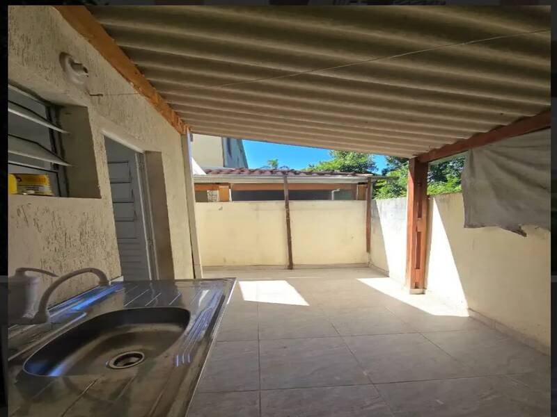 Sobrado à venda com 2 quartos no condomínio Ville de Vie 2, Cotia - SP
