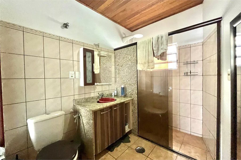 Sobrado espaçoso à venda com 220m² no Planalto Paulista