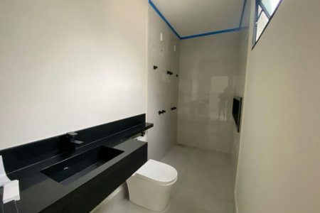 Casa à venda com 3 quartos, sendo 1 suíte, no condomínio Terras da Estancia, Paulínia- SP