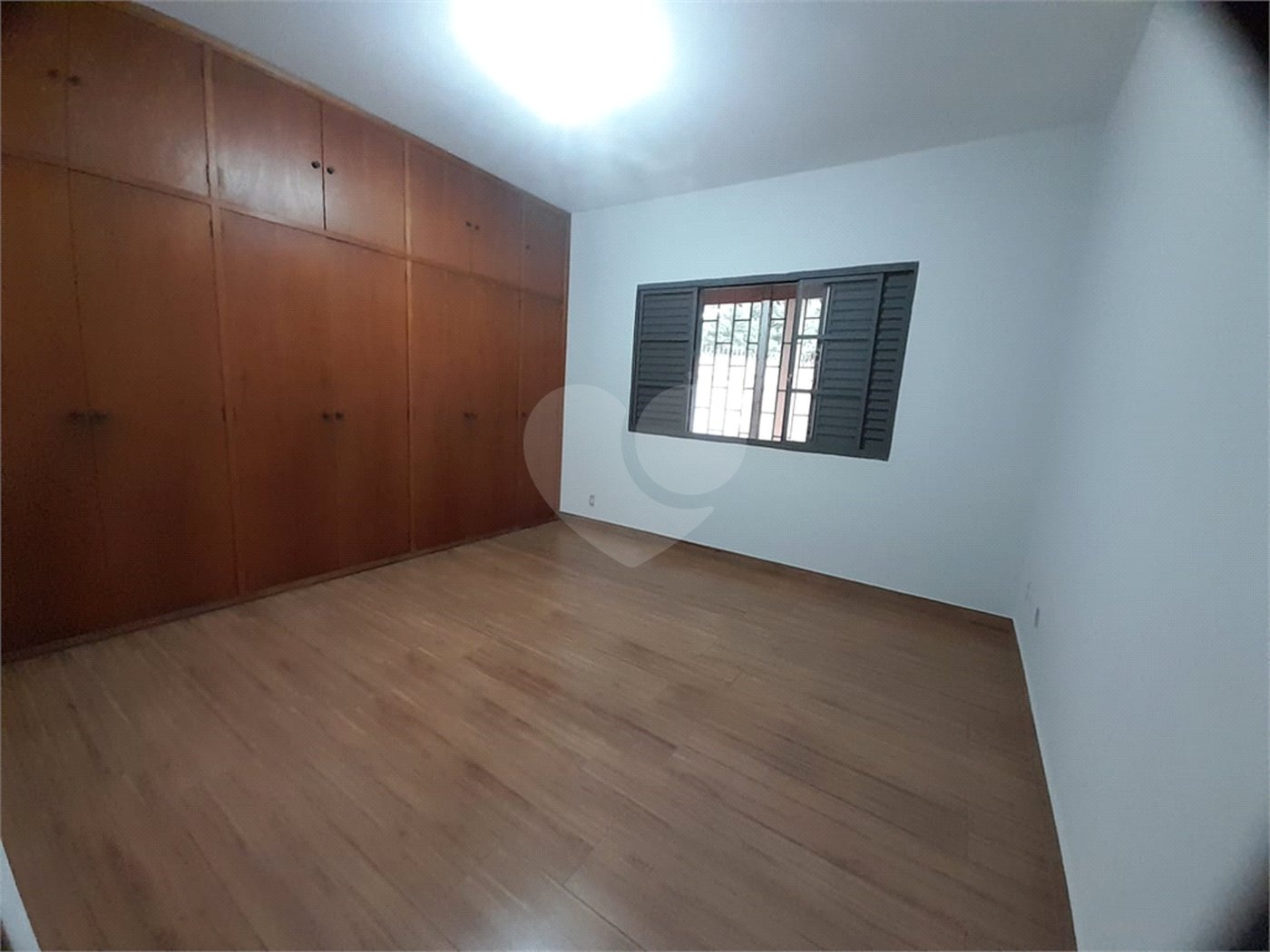 Casa de Alto Padrão à Venda e Locação no Parque Santa Mônica - São Carlos