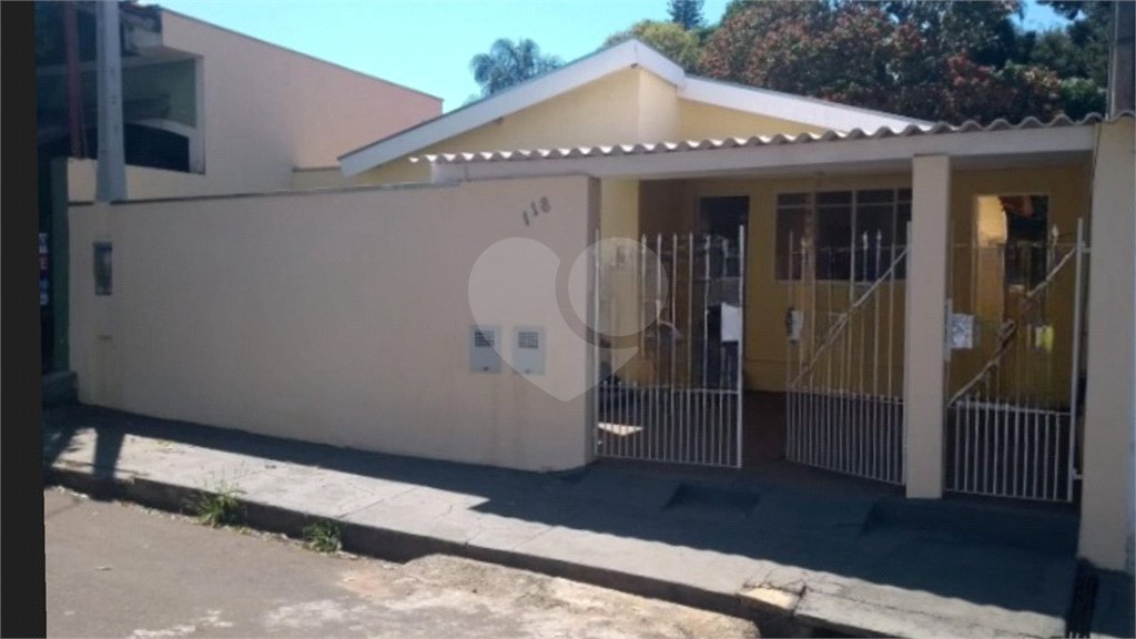 Casa á venda no Jardim são Batista.