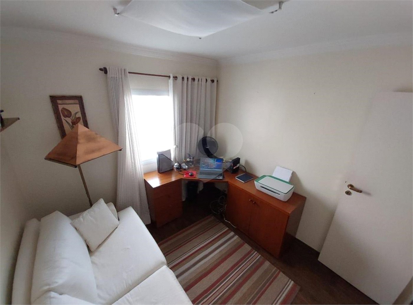 Apartamento de 83m2 no Campo Belo com 3 dorms, 2 banheiros, 1 vaga. Estuda permuta.