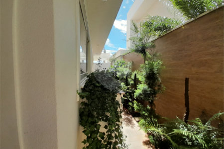 Casa à Venda no Condomínio Damha III – Elegância e Conforto para sua Família