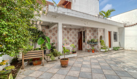 Casa de Vila à venda com 4 quartos, sendo 2 suítes,  em Chácara Santo Antônio, São Paulo, SP