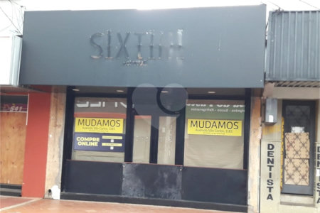 Salão comercial na região central da cidade