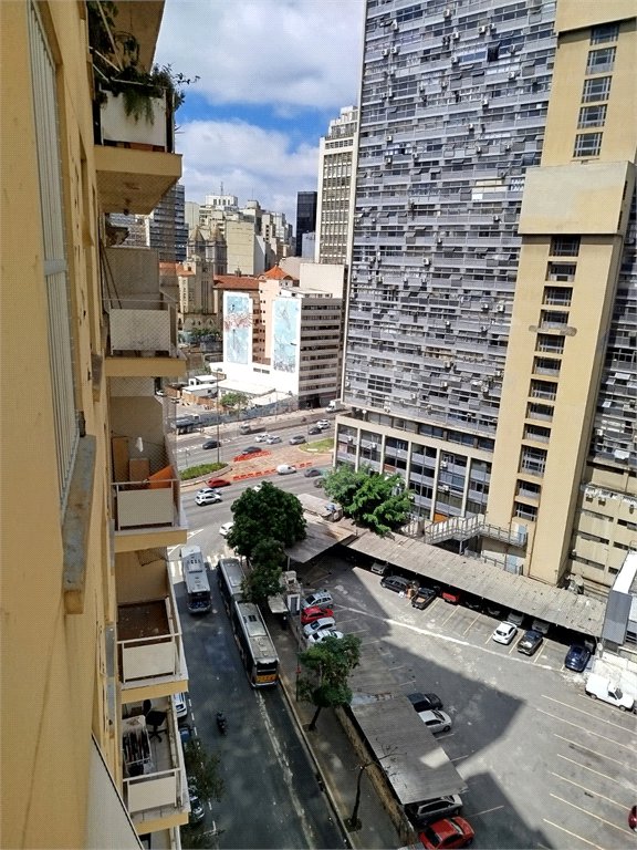 APARTAMENTO 33 M2 - PRÓXIMO METRÔ SÃO BENTO