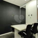 Sala comercial com 35m², 1 vaga, 1 banheiro, à venda na Barra Funda.