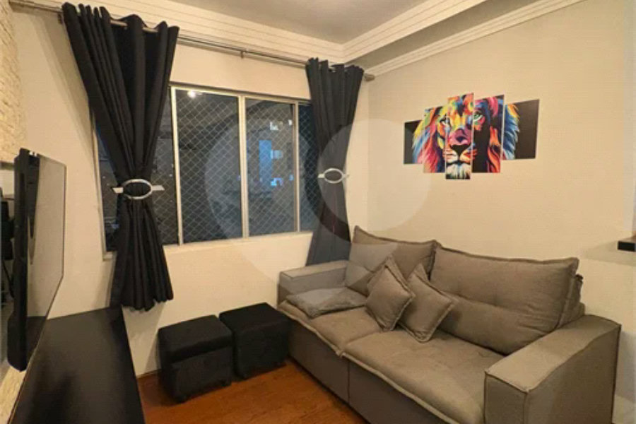 Apartamento reformado e mobiliado no Residência América - Venda - Parque Maria Domitila