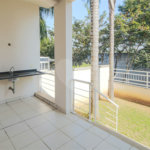 Casa à venda com 4 quartos, sendo 2 suítes, no condomínio Bristol Village, São Paulo - SP