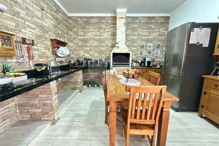 Casa a Venda no Jardim Melle em Vinhedo/SP