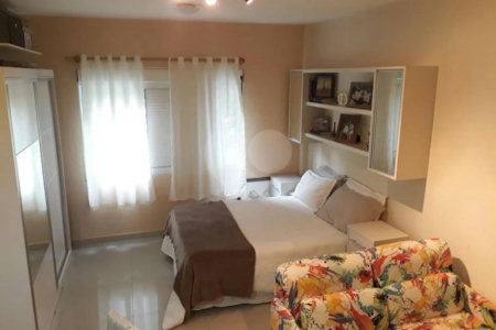 STUDIO COM 31,78 m2, REFORMADO EM SANTA CECÍLIA