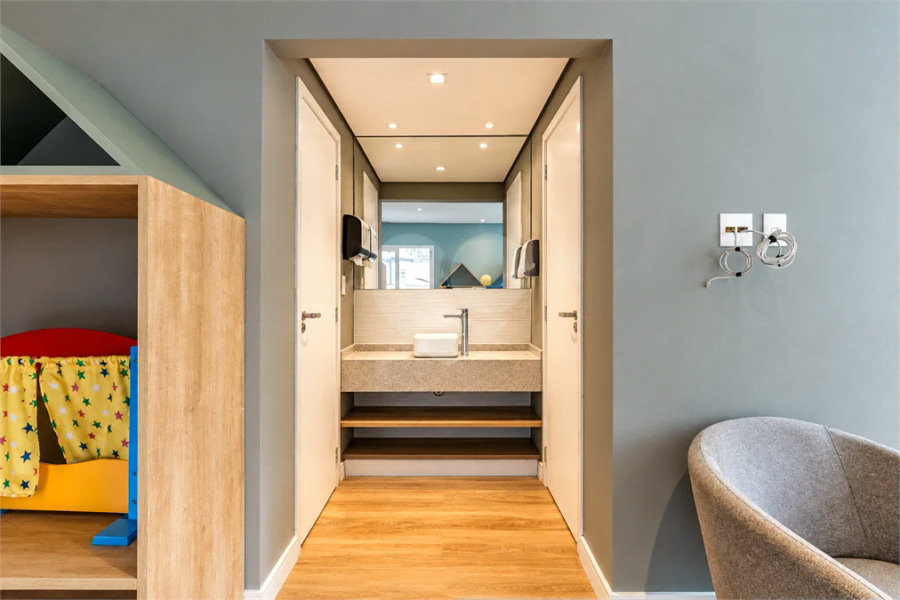 Apartamento mobiliado para locação em Moema | 275 m² | 3 suítes | 4 vagas