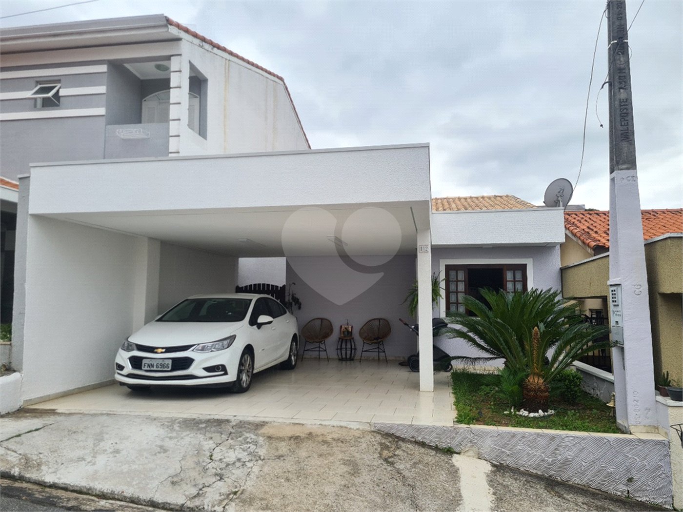 CASA A VENDA EM CONDOMINIO FECHADO RESIDENCIAL BELL PARK, JARDIM UIRA, 2 DORMITORIOS SENDO 1 SUÍTE,