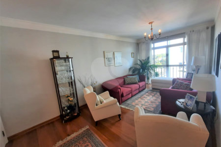 Apartamento à venda com 3 quartos, sendo 1 suíte,  em Alto da Boa Vista, São Paulo, SP