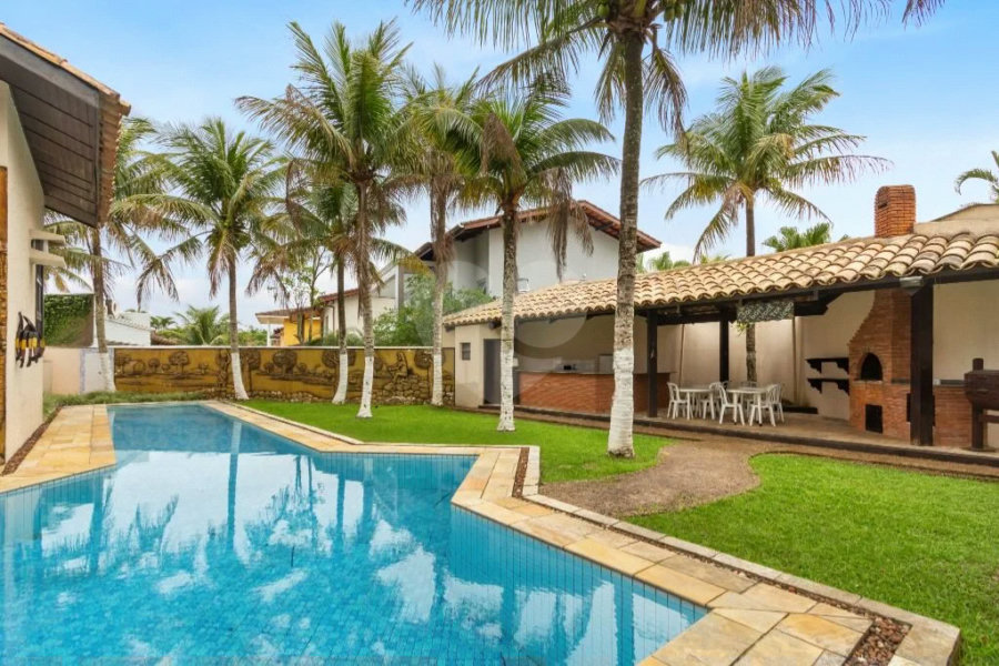 Casa à venda ou para alugar com 5 suítes no Centro, Bertioga, SP