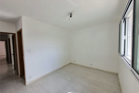 Sobrado à venda com 3 quartos, sendo 1 suíte,  em Jardim Ester Yolanda, São Paulo, SP