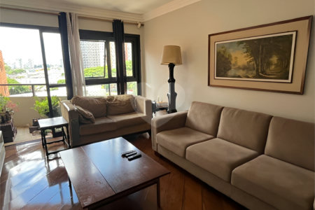 Apartamento à venda com 3 quartos, sendo 1 suíte, em Santo Amaro, São Paulo, SP