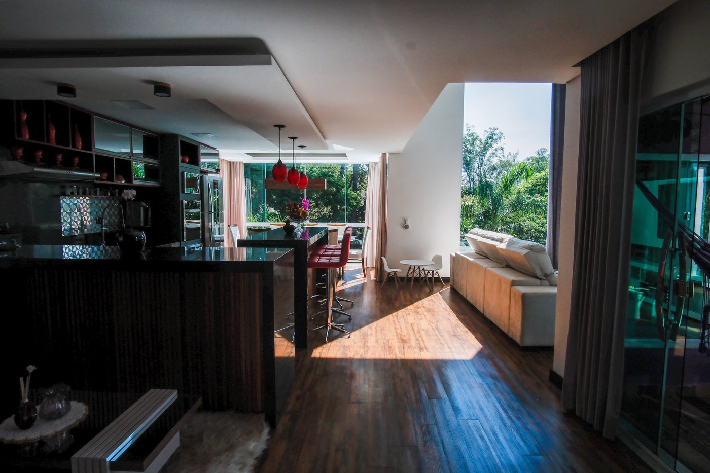 Casa de Alto Padrão à venda com 4 quartos, sendo 1 suíte, em condomínio, Cotia - SP