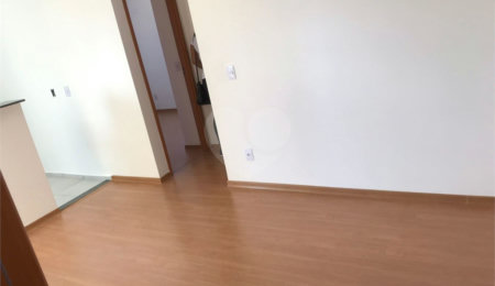 Apartamento à venda com 2 quartos em Jardim Jóckei Club a, São Carlos, SP