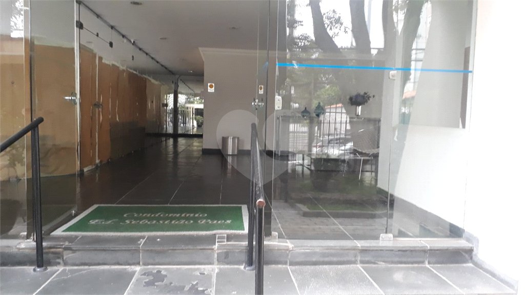 Venda apartamento 2 dormitórios, vaga de garagem fixa, lazer completo. Campo Belo. SP.