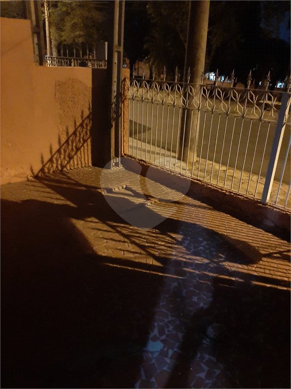 Casa com 2 dormitórios à Venda no Jardim Brasil