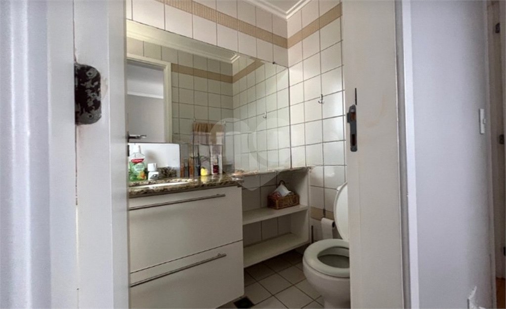 Apartamento no Edifício Residencial Torres di Italia.