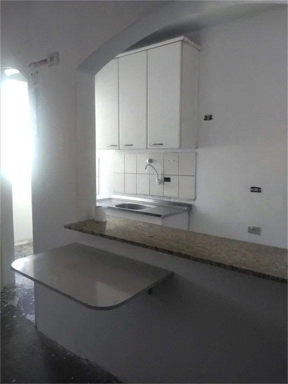 EXCELENTE OPORTUNIDADE - Casa térrea