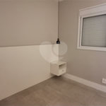 Apartamento com 2 vagas no Campo Belo