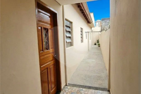 Casa para Locação no Jardim Pau Preto – Indaiatuba/SP - 3 dormitórios, quintal e garagem com portão manual