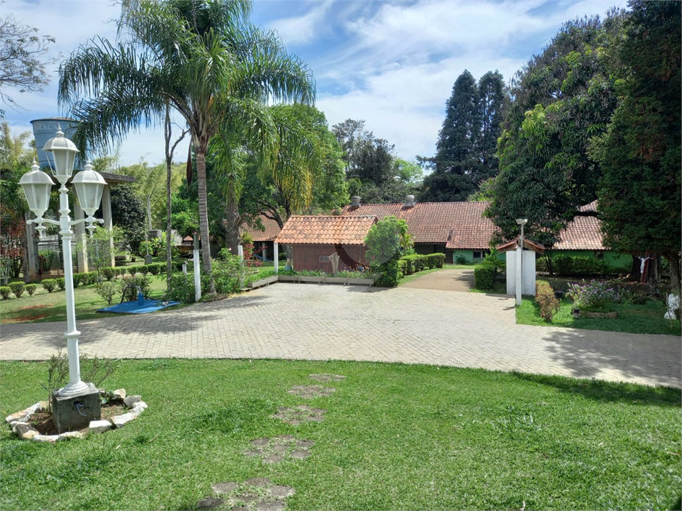 Chácara Mobiliada, 23.000m² á venda