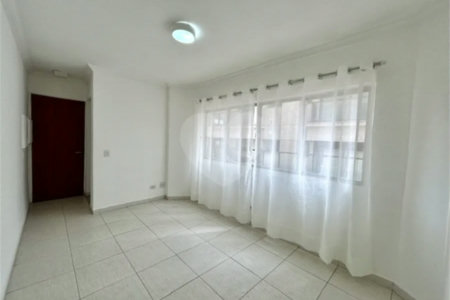 Apartamento Reformado com 1 dormitório, 1 vaga de garagem em Santa Cecília.