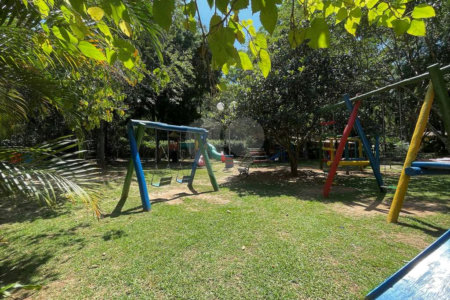 Casa de Alto Padrão à Venda e Locação - Condomínio Vila Verde