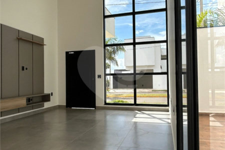 Casa térrea 3 quartos 1 suíte no residencial Terra dos Buritis