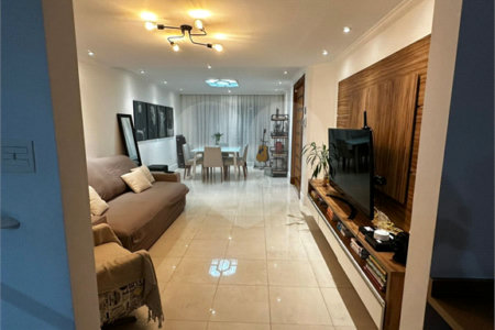 Sobrado Reformado à venda na Saúde c/160m2 - 3 Quartos/1 Suíte/2 Vagas de garagem