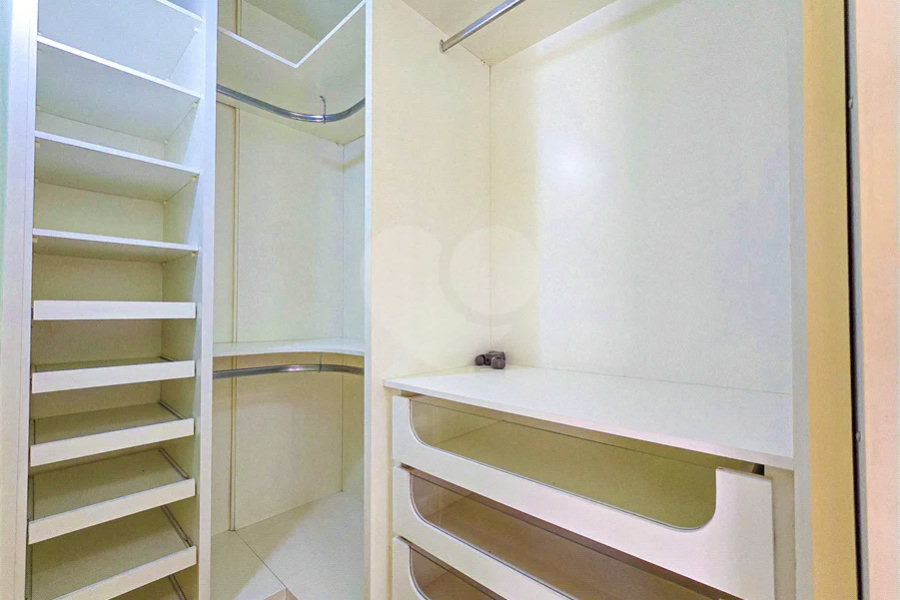 Casa em condomínio no Tucuruvi, 3 dormitórios, 1 suíte, 3 banheiros, 2 vagas e lazer com churrasqueira no condomínio