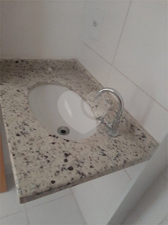 Indaiatuba - Torre Business -Venda e Locação - Escritório e WC , com area util de 39.16m² -R$ 385.000,00- Locação - R$ 2.600,00, mais condominio de R$ 317,,48 - iptu de R$ 110,63 - condominio para venda - R$ 503,86 - Complexo Office Premium de 3 torres de salas comerciais, um shopping