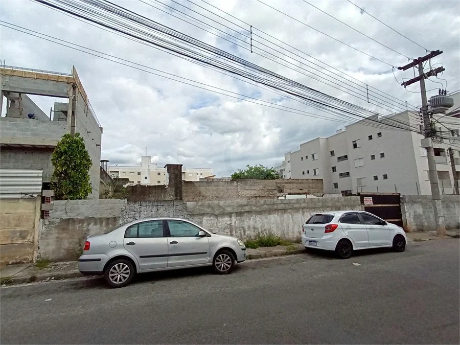 Terreno em Atibaia com 600 metros, pronto para construir, perfil para projetos residenciais e comerciais, excelente localização